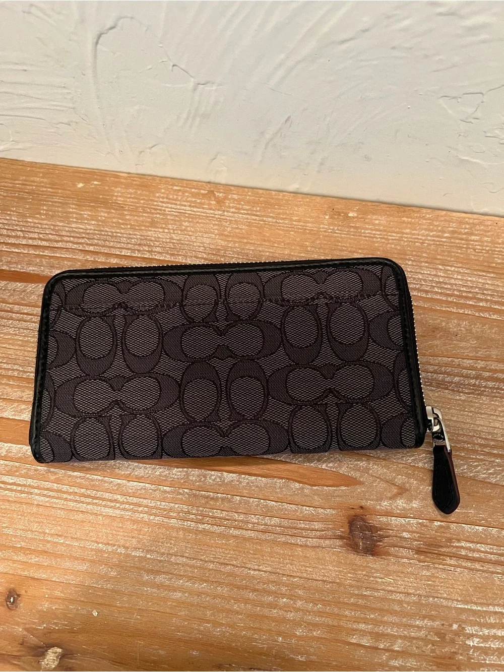 Coach Authentic Black/Gray Signature Accordion Zip Around Wallet